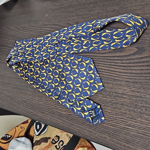 Gucci Ties - Picture 1 of 6